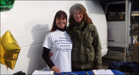 Dawna Gallagher-Stroeh and Cindy Yacob at the San Rafael Farmers' Market