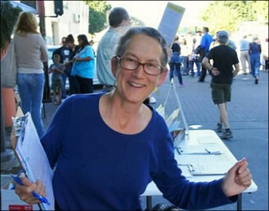 Therese-Horsting_SR-Wed-Night-Market_John-Johnson_2013-05-29_fr-390